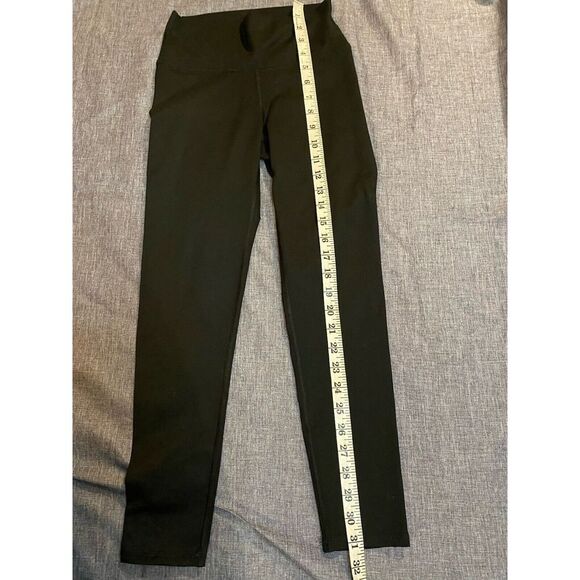 NWT Fabletics High Waisted Leggings in Black 7/8 XS - Picture 8 of 11